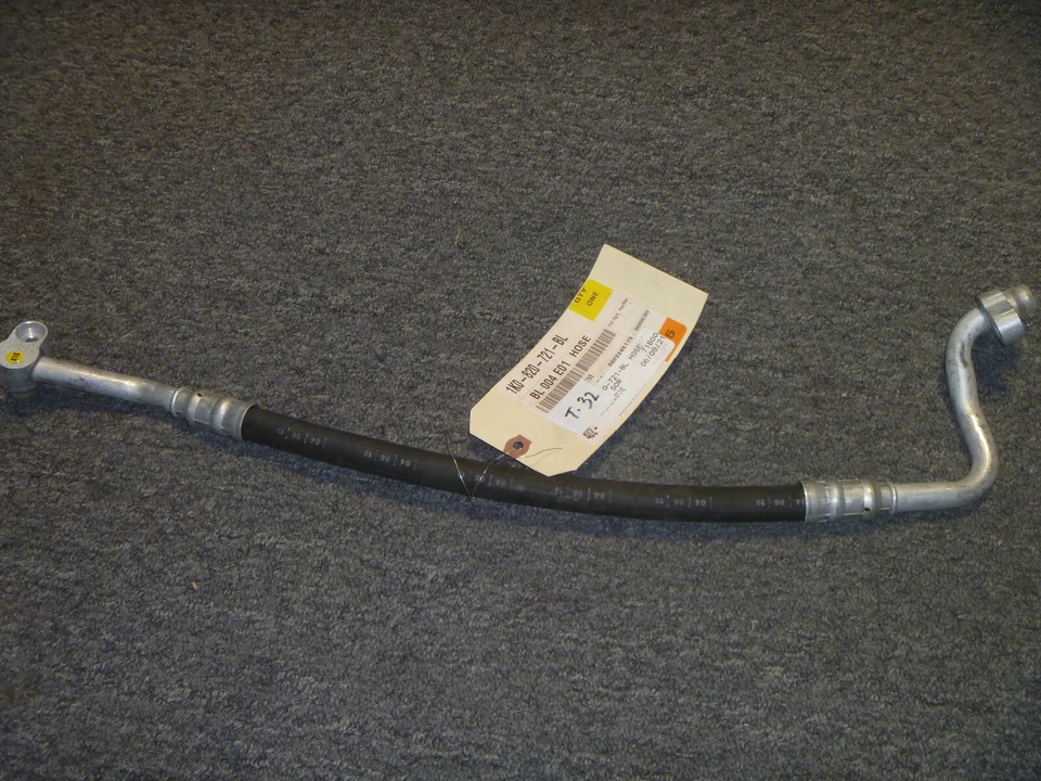 Mangueira de descarga de refrigerante Volkswagen Eos GTI A/C 2008-2016 1K0820721BL OEM nova - Imagem 1 de 1