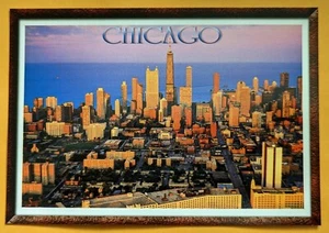 Postcard IL: Downtown. Chicago. Illinnois - Picture 1 of 2