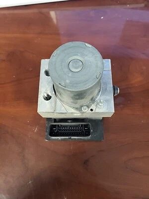 2010 - 2013 Land Rover LR4 Range Rover Sport módulo bomba ABS 0 265 950 780 - Imagem 1 de 4