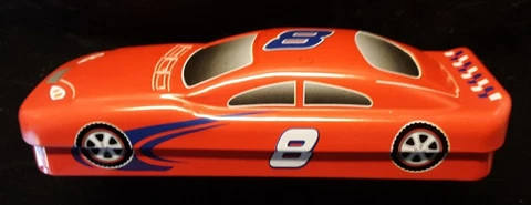 #8 NASCAR Knife / Key chain set in car tin Cover