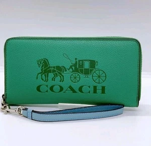 Coach Horse & Carriage Pattern Green Long Wallet Round Zip Strap Rare New - Bild 1 von 8