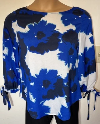 Blusa Banana Republic Blanco Azul Estampado Floral Grande Talla M Foto 1 de 4