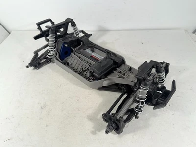 Traxxas Rustler XL-5 4x4 LCG Clipless 1/10 Stadium Truck Slider Chassis gebraucht - Bild 1 von 4