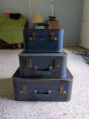 Vintage 1950s Lady Baltimore 3 Piece Luggage Set - Image 1 of 4