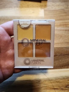 Corrector Mineral Fusion Warm/Deep Decadence .21 oz. Nuevo precintado  - Imagen 1 de 2