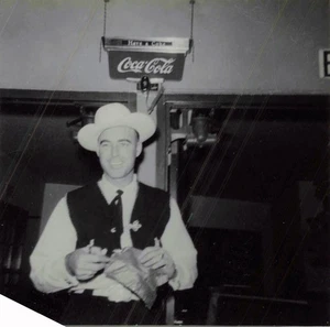 Johnny Horton foto vintage 2x2 Candid - Foto 1 di 1