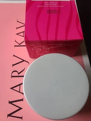 Mary Kay Signature Loose Powder 000217 Beige 2 Discontinued  NEW - Image 1 of 4