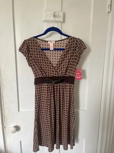 Candie's Belted Brown Dress with Abstract Pattern NEW WITH TAGS Size M - Picture 1 of 2