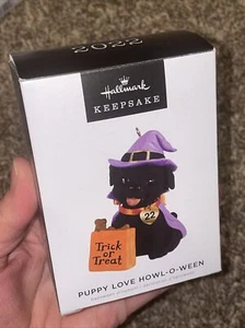 2022 Ornamento Hallmark CUCCIOLO LOVE HOWL-O-WEEN Halloween Black Lab trucco o scherzo - Foto 1 di 2