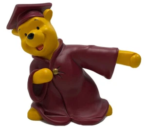 Estatuilla de cerámica de graduación de Winnie the Pooh - Imagen 1 de 12