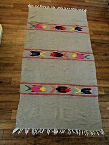 Vintage handgewebte mexikanische/indische Decke Teppich Überwurf - 9 Fisch Design 83" x 41" - Bild 1 von 12