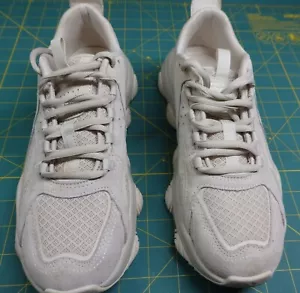 Womens Skechers style 149891 off-white, US size 8, EU size 5, never worn - Picture 1 of 5