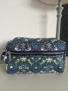 Liberty Medium Wash Bag In Strawberry Thief Liberty print wash bag/makeup BNWT - Picture 1 of 6
