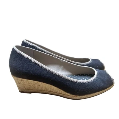 NWT Banana Republic Black Canvas Peep Toe Wedge Espadrille Shoes Size 9 - Image 1 of 4