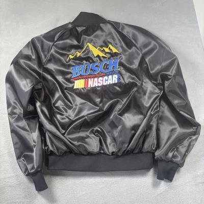 Jaqueta NASCAR Vintage Busch Beer Masculina Grande Preta Cetim Corrida Feita nos EUA Anos 90 - Imagem 1 de 4