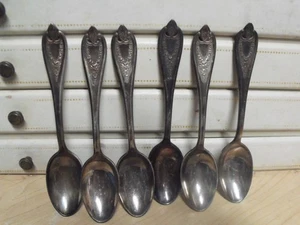 SET 6 ANTICHI CUCCHIAI DEMI ROGERS TRIPLO PIATTO 5 3/4" - Foto 1 di 4
