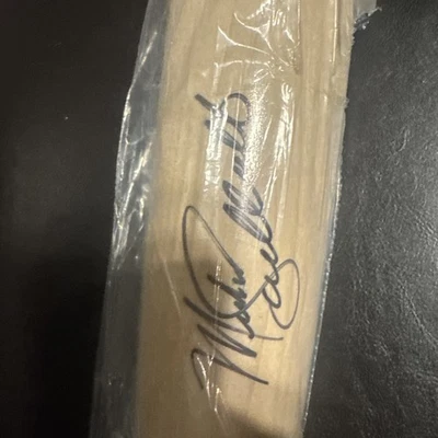 Mike Schmidt Signed Full Size Bat - Image 1 of 3
