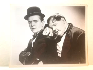LAUREL & HARDY 8 x 10 Press Promo PHOTO Black & White - Picture 1 of 2