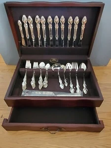 Vintage 57 Teile REED & BARTON SILVER PLATE Spiegelstele + Aufbewahrungsbox - Bild 1 von 8