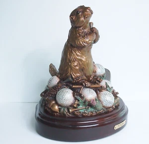 ⛳ Scultura Golf Gopher Bronzo Wynne “In the Rough” – 11” – Base Rotante in Legno - Foto 1 di 6