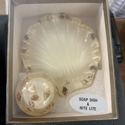 Vintage Sea Shell Shaped Lucite Resin Soap Dish W/ Shells, Night Light Clear - Image 1 of 4