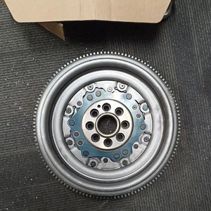 Used 6-Speed Automatic Dual Mass Flywheel for VW Golf R GTI 2015-2017 Audi A3 S3 - Picture 1 of 4