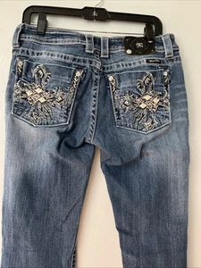 Miss Me Jeans Womens Size 30 boot cut Stretch waist Embellished cross Pockets - Picture 1 of 4