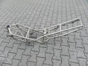 Ducati 900 ST2 / ST 2 año 1998 marco con papeles 1. Mano libre de accidentes - Imagen 1 de 12