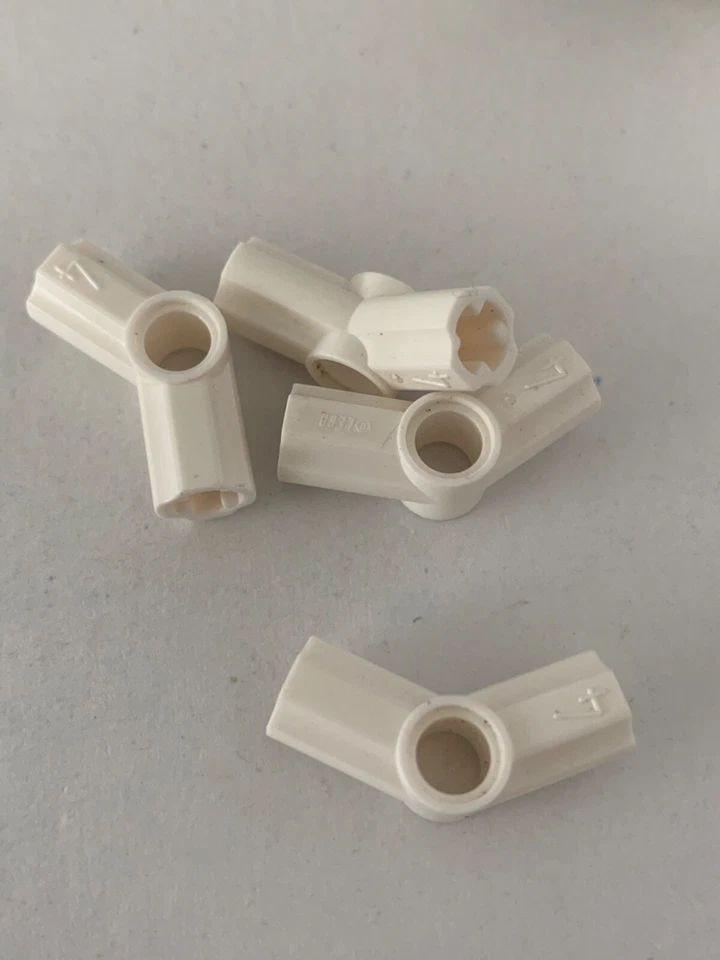 LEGO Parte 32192 (4 piezas) Técnica, 4 ejes y conector de pasador en ángulo #4 -135* Foto 1 de 1