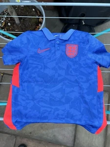 England Away Football Shirt 2020/22 Size Small Boys 104-110cm Nike Short Sleeves - Picture 1 of 6
