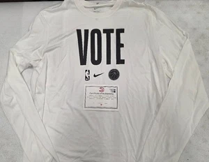 Atlanta Hawks Player Issued 2024/25 "Vote" L/S Warm Up Shirt w/COA - Bild 1 von 1