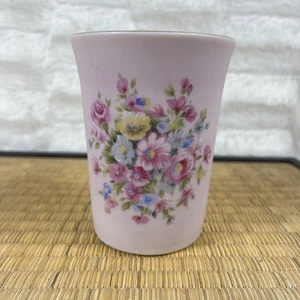 Vintage Lefton hand painted porcelain Cup Tumbler pink yellow Flowers #7685 - Picture 1 of 4