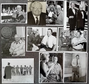 LOT OF 10 ORIGINAL PRESS PHOTOS HARRY SECOMBE - Picture 1 of 2
