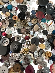 Assorted Button Lot Resin Plastic Glass Metal Sewing Notions Over 100+ Crafts - Picture 1 of 8