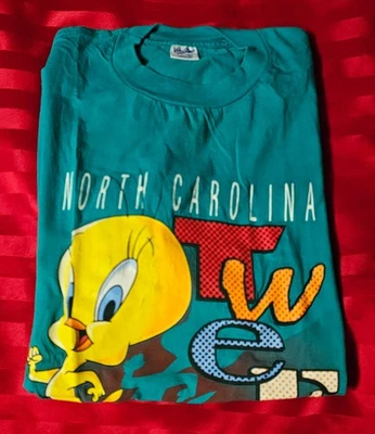 Vintage 90s North CarolinaTweety Bird T-shirt Size XL - Image 1 of 4