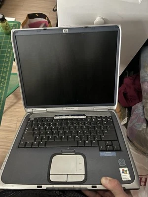 Notebook AMD Athlon XP antigo HP Pavilion ZE-4200 Windows XP, 1gb RAM, HDD de 80gb - Imagem 1 de 4