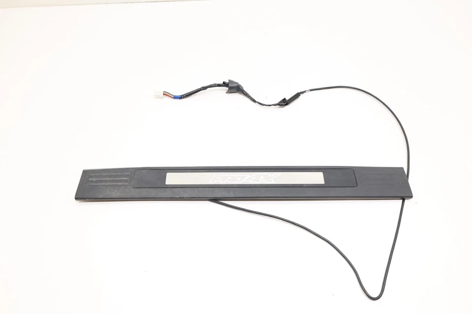 Nissan Titan 2022 placa de umbral Lh 999g6w8p40 Foto 1 de 4