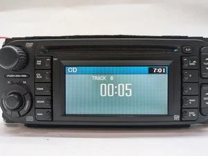 Radio reproductor de CD estéreo Dodge Chrysler Jeep DVD GPS NAVEGACIÓN RB1 P56038629AI - Imagen 1 de 14