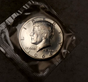 Medio dólar Kennedy 1964 cabello acentuado * Prueba de elección (violonchelo) * Fecha clave * XH211 - Imagen 1 de 4