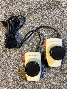 Commodore 64 Atari 2600 Paddle controllers - Picture 1 of 10