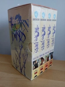 The Thorn Birds Juego Completo de Cuatro Volumen Sellado VHS - Warner Brothers - Nuevo - Imagen 1 de 12