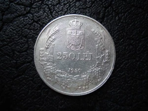 ROMANIA 250 LEI 1940 COIN (1). - Picture 1 of 3