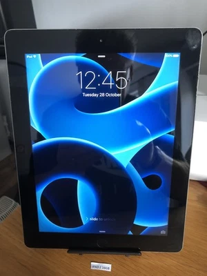 Apple iPad 2 9.7in 16GB Wi-Fi Tablet - Black - Image 1 of 4