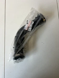 Manguera de admisión de aire Ford Puma / Fiesta L1B19R504AB / 2350649 - Imagen 1 de 3