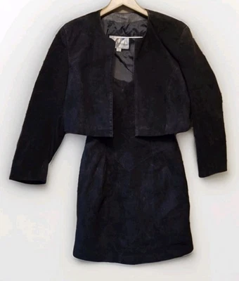 Conjunto de vestido y chaqueta recortada vintage de gamuza negra Wilson Corea RN 68426 69426 Foto 1 de 4