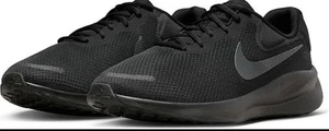 NIB MEN'S Sz13 NIKE FB2207 005 NIKE REVOLUTION 7 RUNNING BLACK SHOE SNEAKERS - Picture 1 of 6