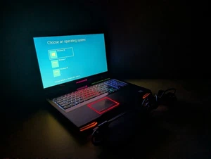 👽ALIENWARE M17x R4 — i7 (3ª Gen) • 32GB RAM • SSD 2TB + HDD 1TB ⚡ ¡Triple Arranque! - Imagen 1 de 24