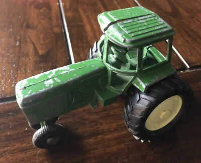 Tractor de metal fundido a presión Ertl John Deere vintage de los años 70  Foto 1 de 4