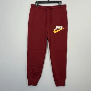 NEU Nike Hose Herren Medium Rot Club Fleece Jogger Sweatpants Active Athleisure - Bild 1 von 11