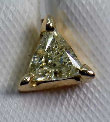 НОВЫЙ! ТРИЛЛИОН ОГРАНКИ НАТУРАЛЬНЫЙ БРИЛЛИАНТ ОДИНОЧНЫЙ СЕРЬГИ 14K ЖЕЛТОЕ ЗОЛОТО - Изображение 1 из 4